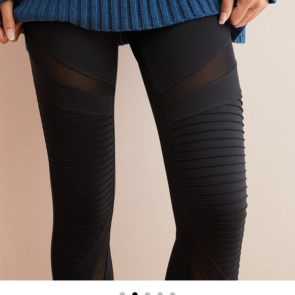aerie Pants - Aerie Motto Leggings